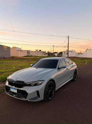 BMW 330e 2.0 16V TURBO HÍBRIDO M SPORT AUTOMÁTICO